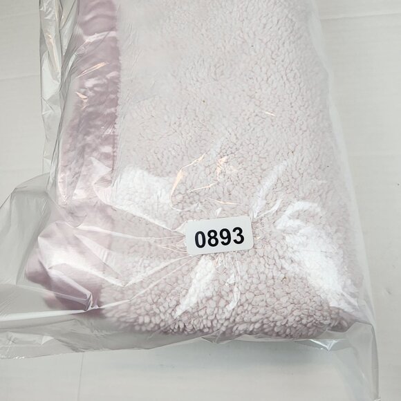 Little Giraffe pink baby blanket satin trim made in USA - Picture 5 of 5